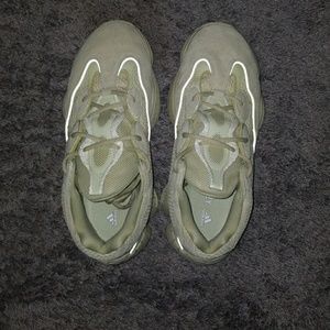 Yeezy 500 (super moon yellow)